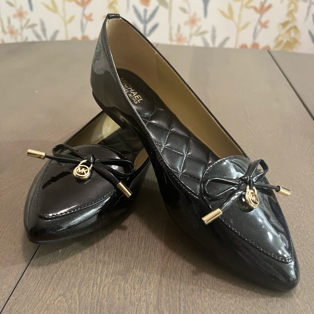 Michael Kors flats